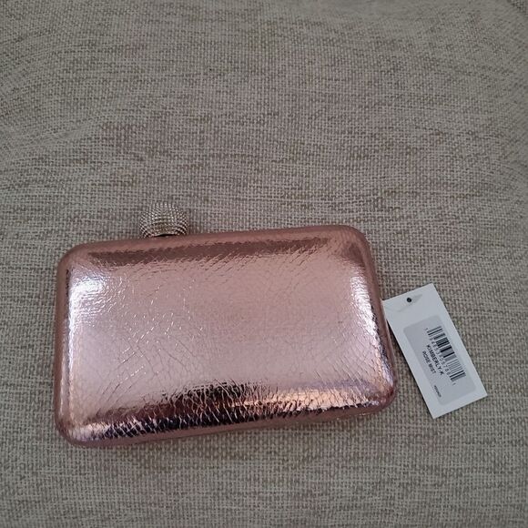 ✨ NINA ✨ NEW! Kimberly Minaudière Crystal Clasp Metallic Clutch - [ Light Pink] - Picture 6 of 12